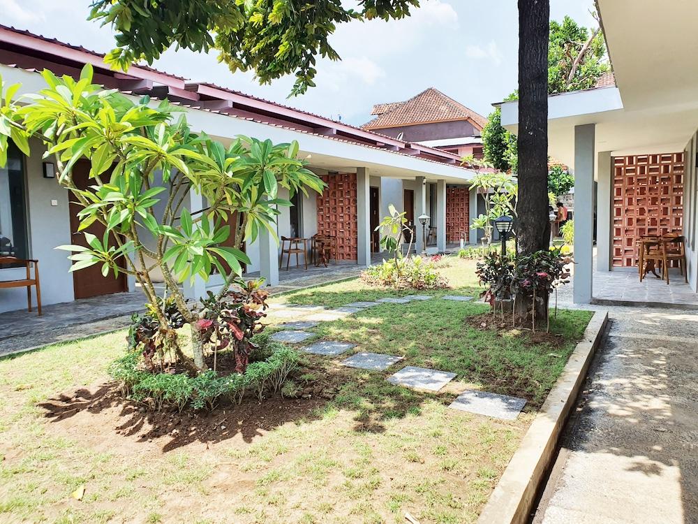 Sanur Agung Hotel Exteriör bild